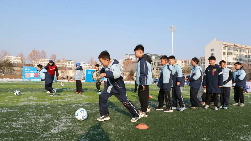 欧冠小组赛抽签怎么抽?分档规则与同组回避原则全解析